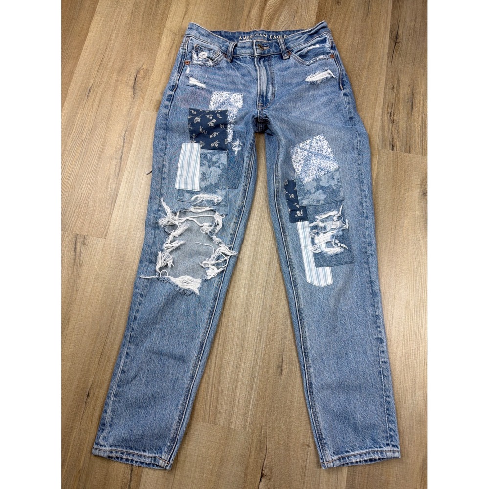 American Eagle Mom Straight Jeans‎ Light Wash Distressed Patchwork Denim Size 00